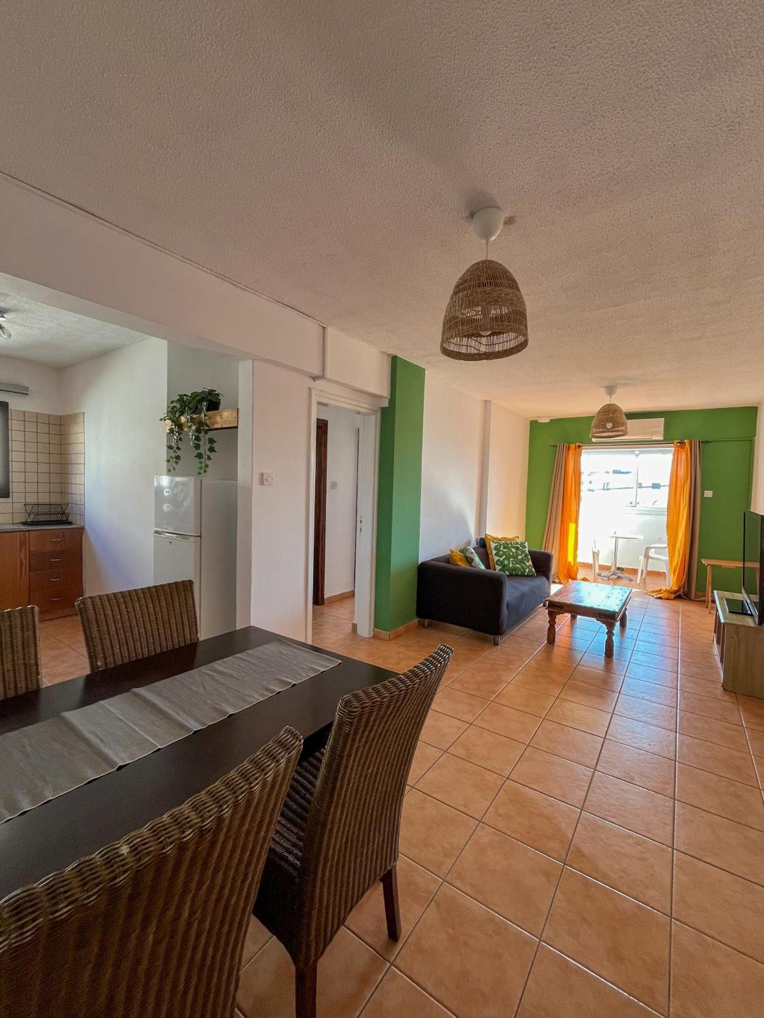Auberge de jeunesse Nissus Urban à Ayía Nápa Extérieur photo